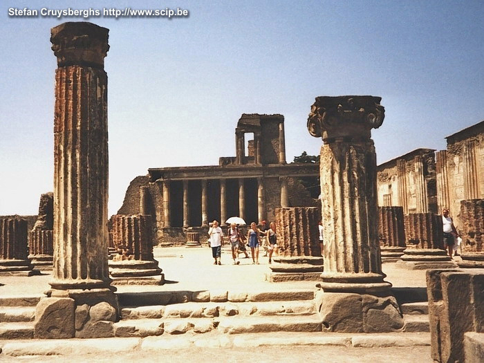Pompeii - Basilica In '79 AD life in the Roman city Pompeii stopped abrupt because of a tremendous eruption of the Vesuvius. Nowadays, Pompeii is the best open-air museum to get to know a Roman city. The basilica at the forum was the most important building of the city. Stefan Cruysberghs